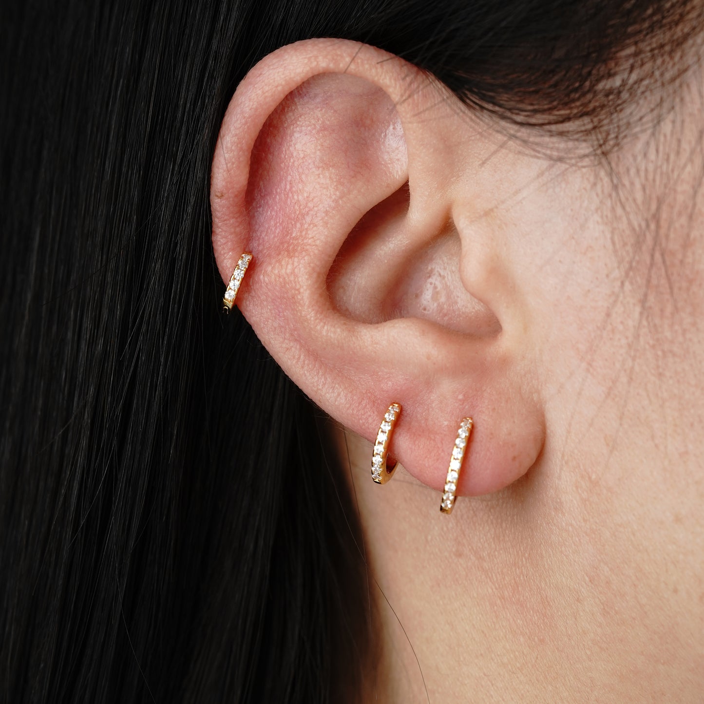 Zirconia Medium Tube Hoops